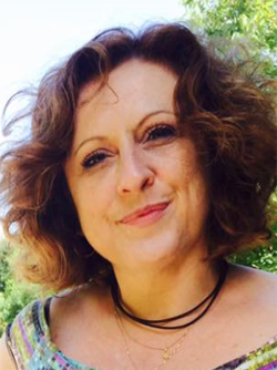 Ana Cristina Victorino Krepischi